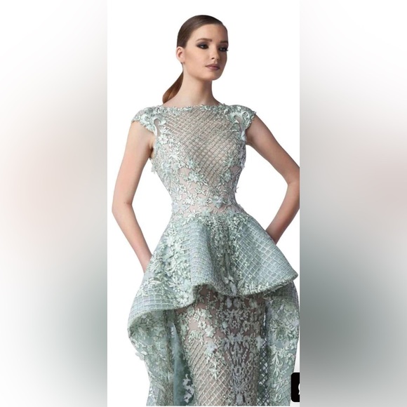 Couture Dress Edward Arsouni Size 10 worn once in New-like condition